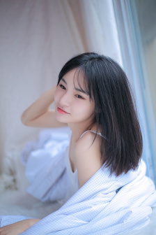 漂亮的保姆1中文